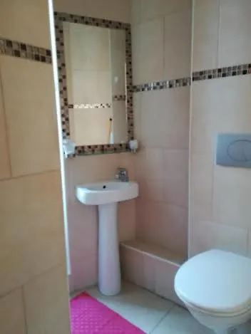 Pearl Apartment